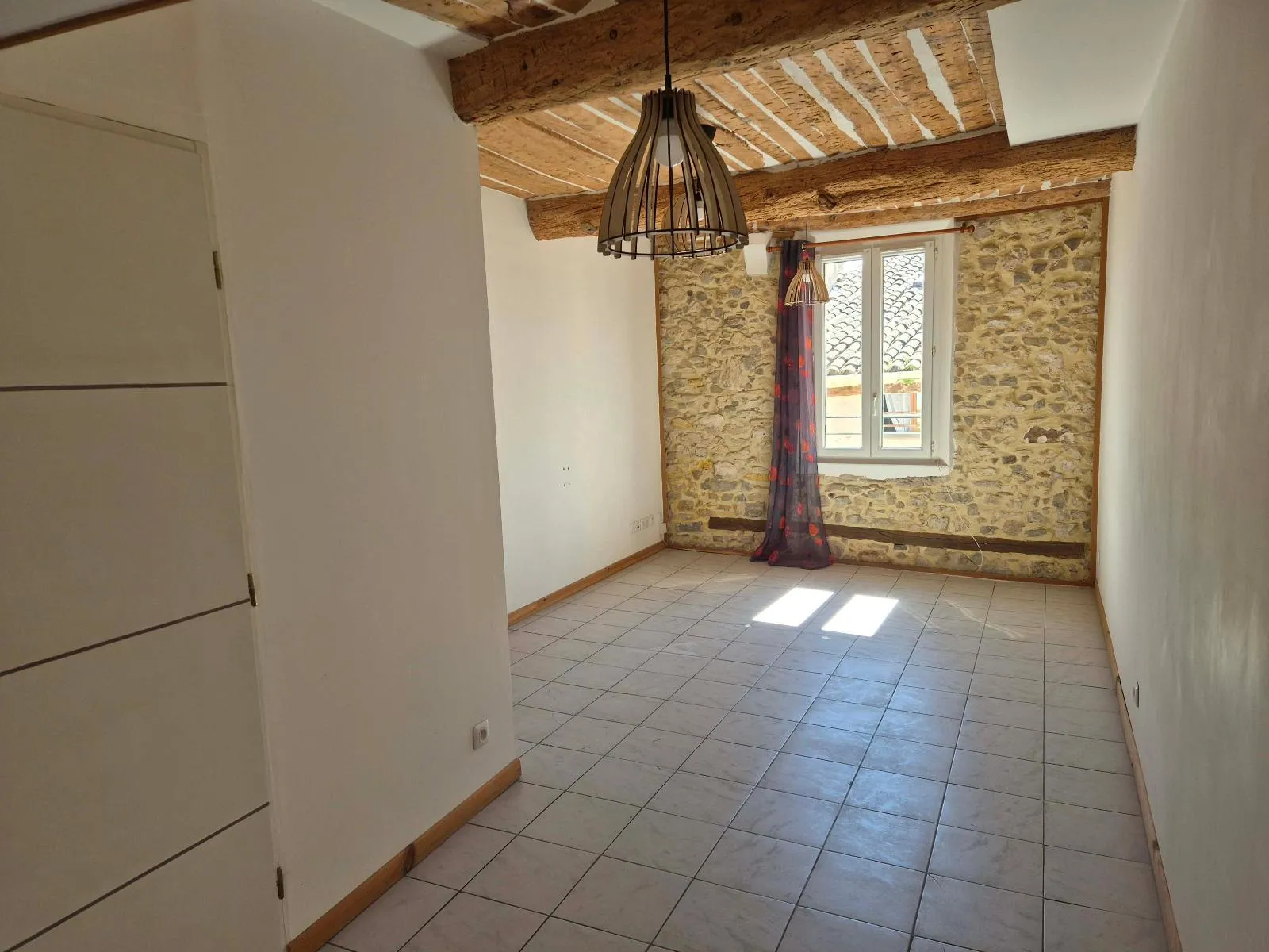 appartement 3 pièces à DRAGUIGNAN (83300) — photo 2