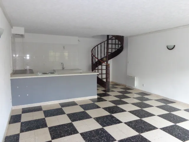 appartement 3 pièces à CALLAS (83830) — photo 4