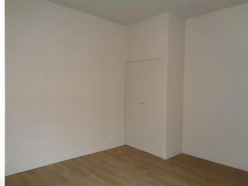 appartement 2 pièces à DRAGUIGNAN (83300) — photo 4