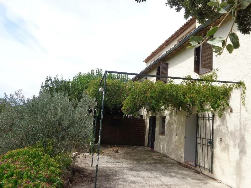 maison/villa 3 pièces à Villecroze (83690) — photo 2