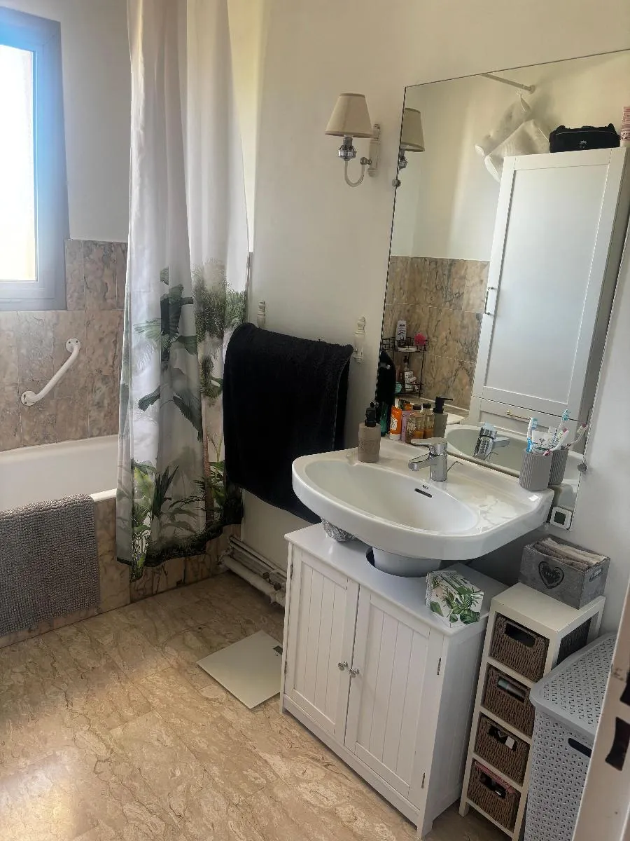 appartement 3 pièces à DRAGUIGNAN (83300) — photo 4