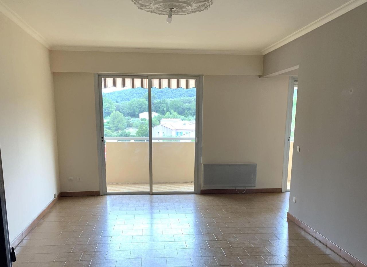 Vendu loué - Appartement F3 avec terrasse + cave